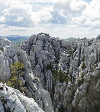 The White and Samarske Rocks