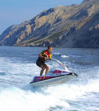 Jet ski