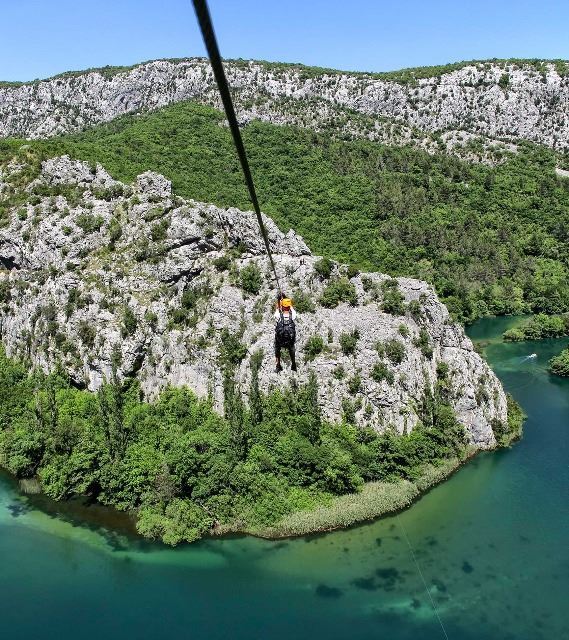 Cetina, Ziplining