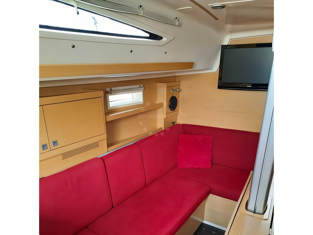 Layout of Elan 350 sail boat with 3 cabins Croatia yacht charter