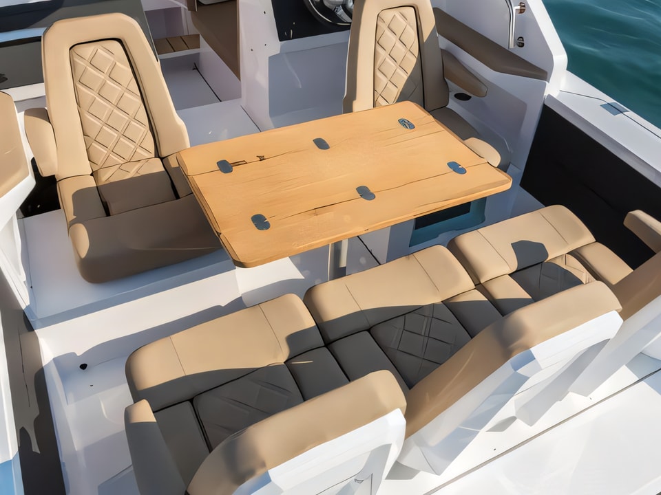 Axopar 24 TT motor boat, Croatia