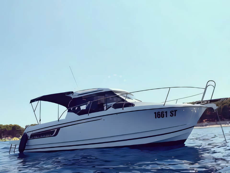 Exterior overview of Jeanneau Merry Fisher 795 motor boat for charter from Split ACI Marina in the Split sailing area Croatia