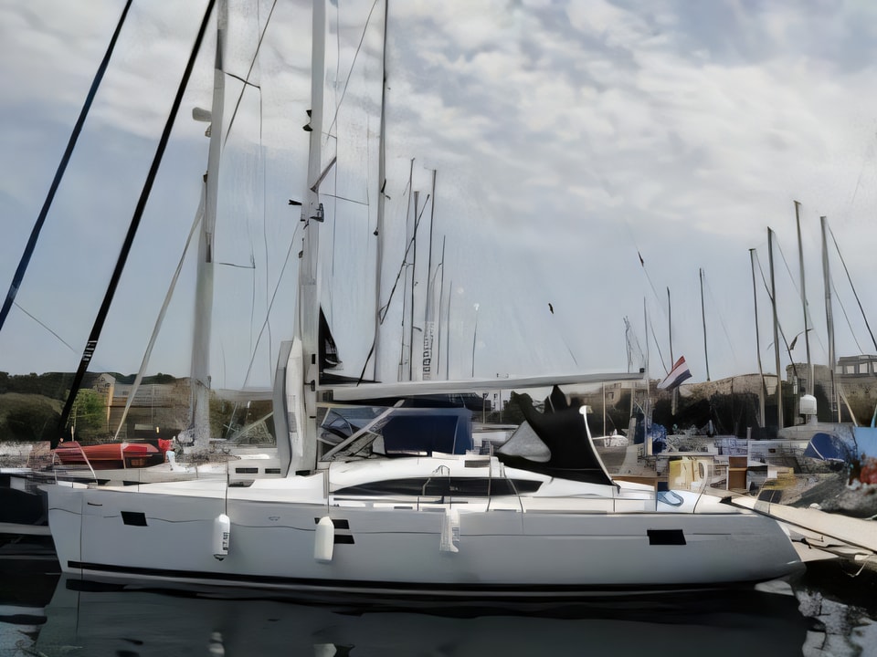 Elan 444 Impression sailing yacht for charter from Pula / ACI Marina Pula Istria / Kvarner sailing area Croatia