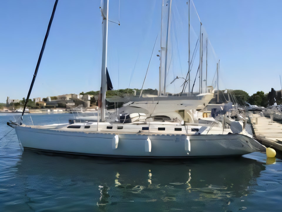 Exterior overview of Dufour 50 sail boat for charter from Pula ACI Marina in the Istria / Kvarner sailing area Croatia