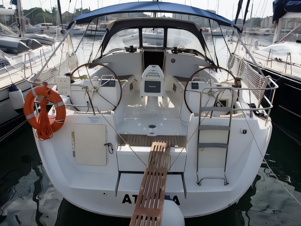 Exterior overview of Benetau Cyclades 43,4 sail boat for charter from Biograd Kornati in the Zadar sailing area Croatia