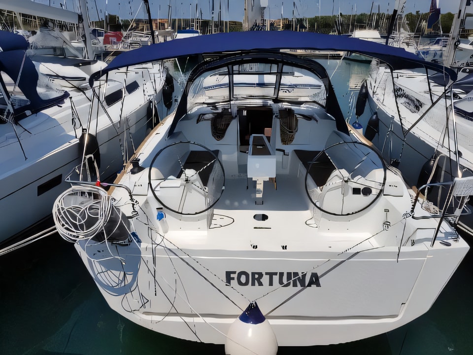 Exterior overview of Dufour 382 Grand Large sail boat for charter from Marina Medulin in the Istria / Kvarner sailing area Croatia