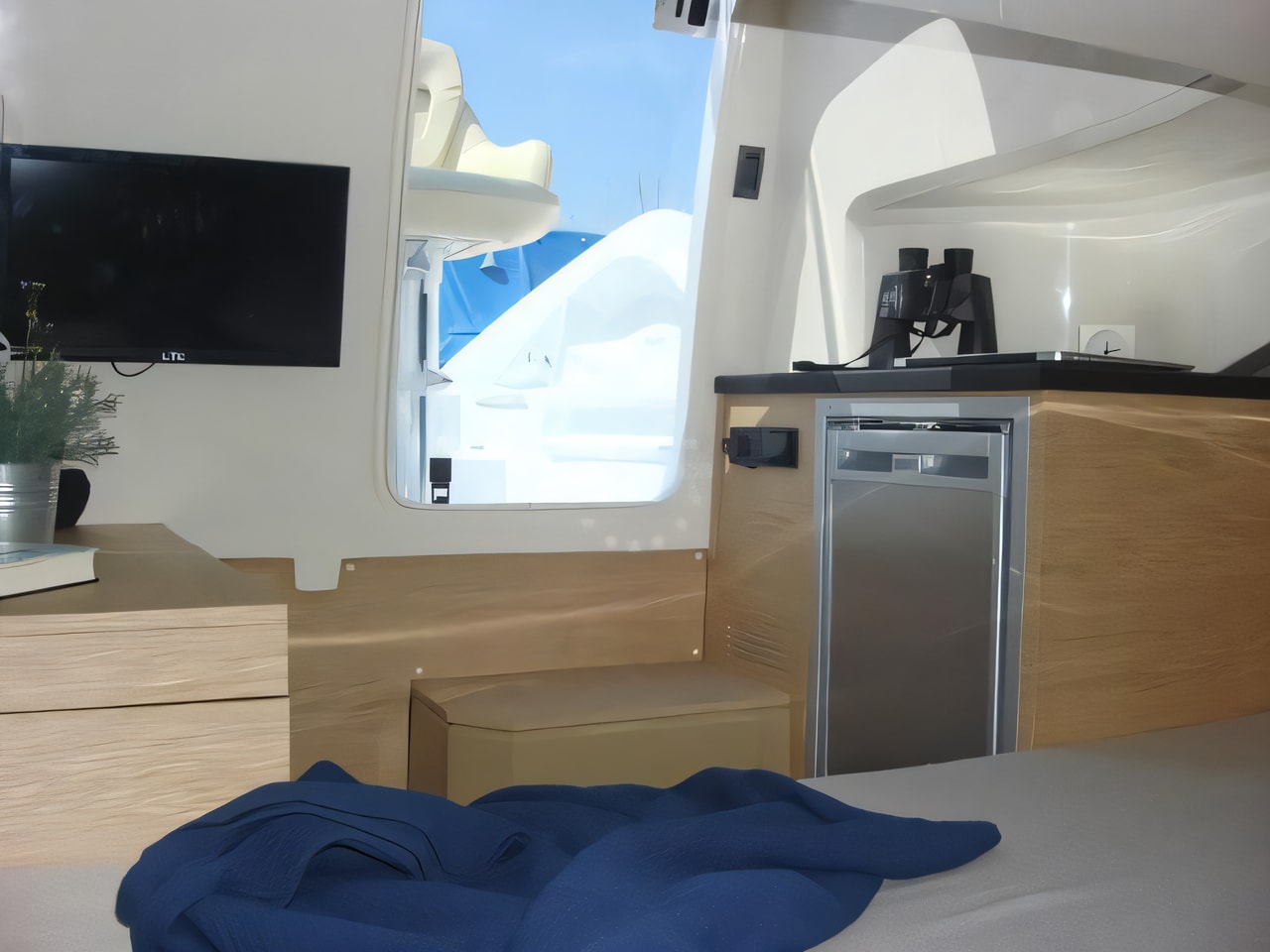 Layout of Sessa Key Largo 24 motor boat with 1 cabins Croatia yacht charter