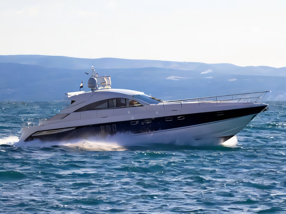 Fairline Targa 62 motor yacht for charter from Podstrana / Marina Lav Split sailing area Croatia