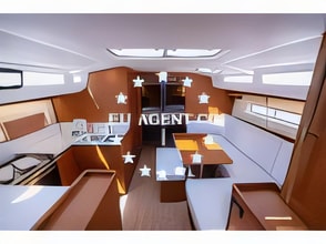 Layout of Sun Odyssey 440 sail boat with 4 cabins Croatia yacht charter
