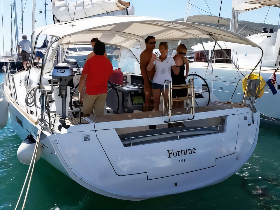 Exterior overview of Oceanis 45 sail boat for charter from Baska Voda in the Split sailing area Croatia