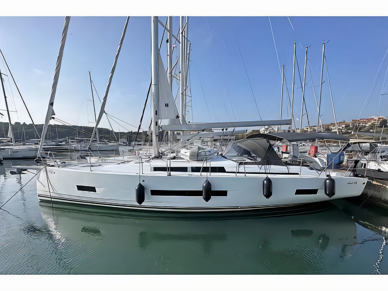 Exterior overview of Hanse 460 sail boat for charter from Pula Tehnomont Marina Veruda in the Istria / Kvarner sailing area Croatia