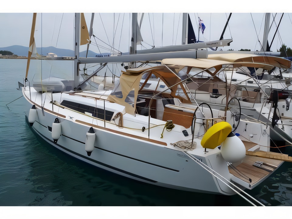 Exterior overview of Dufour 350 GL sail boat for charter from Sukosan Marina Dalmacija in the Zadar sailing area Croatia
