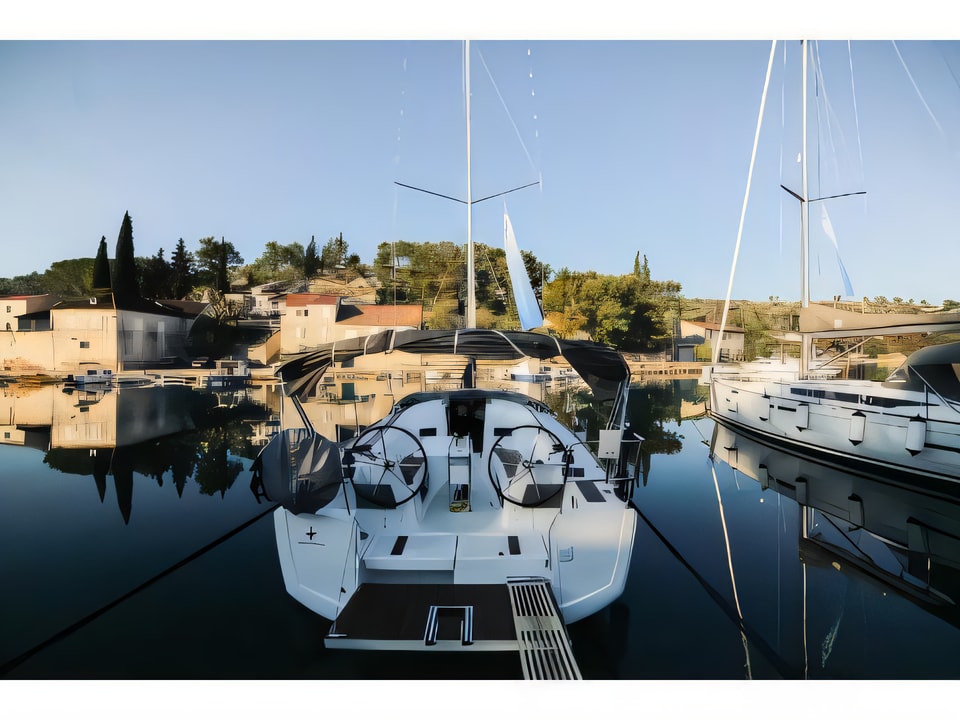 Layout of Sun Odyssey 349 sail boat with 3 cabins Croatia yacht charter