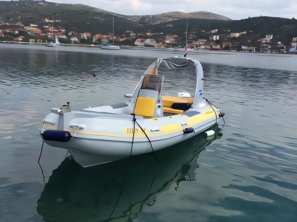 Layout of Baracuda 20 motor boat with 0 cabins Croatia yacht charter