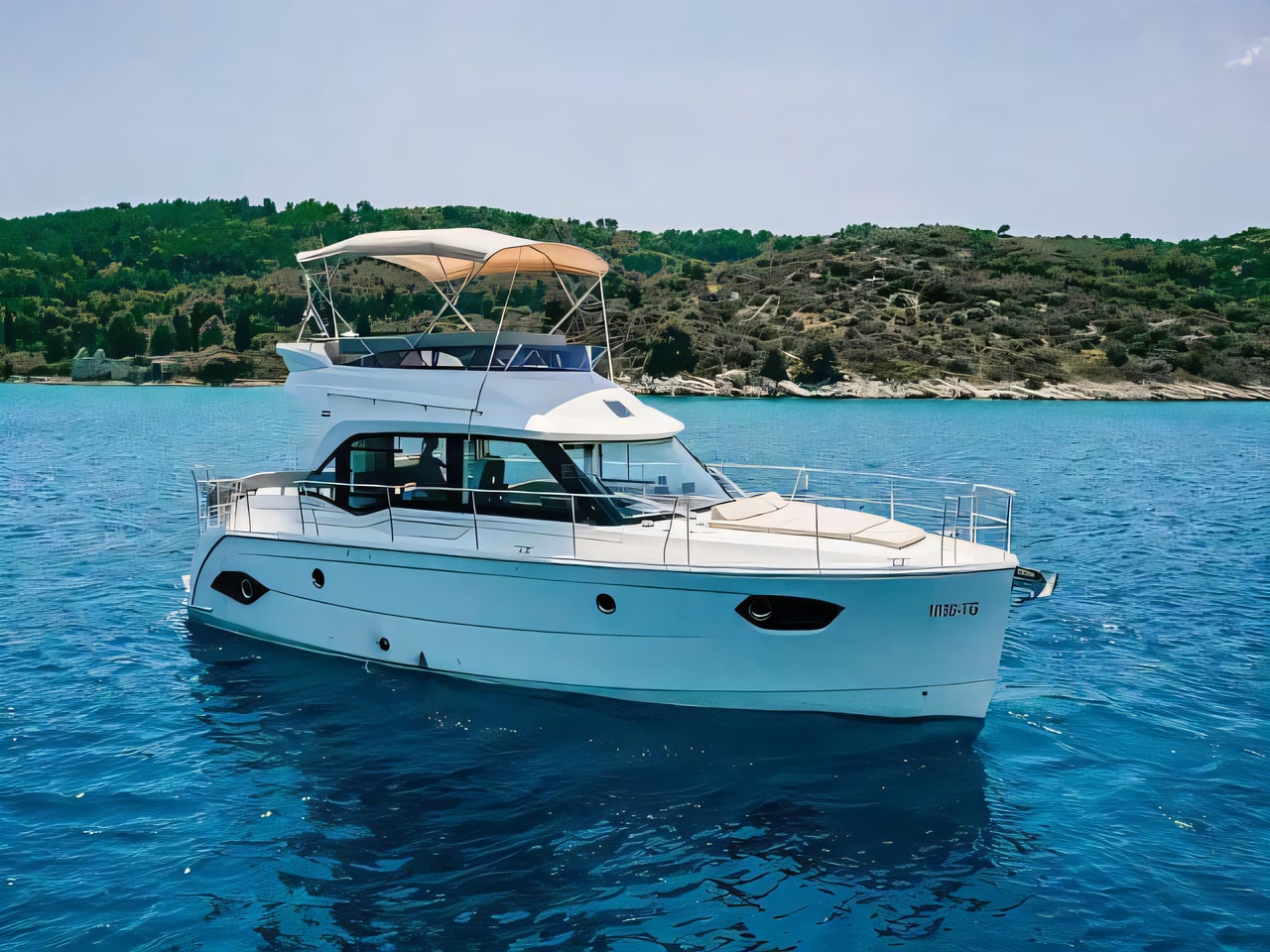 Exterior overview of Bavaria E40 Fly motor boat for charter from Krk Marina Punat in the Istria / Kvarner sailing area Croatia