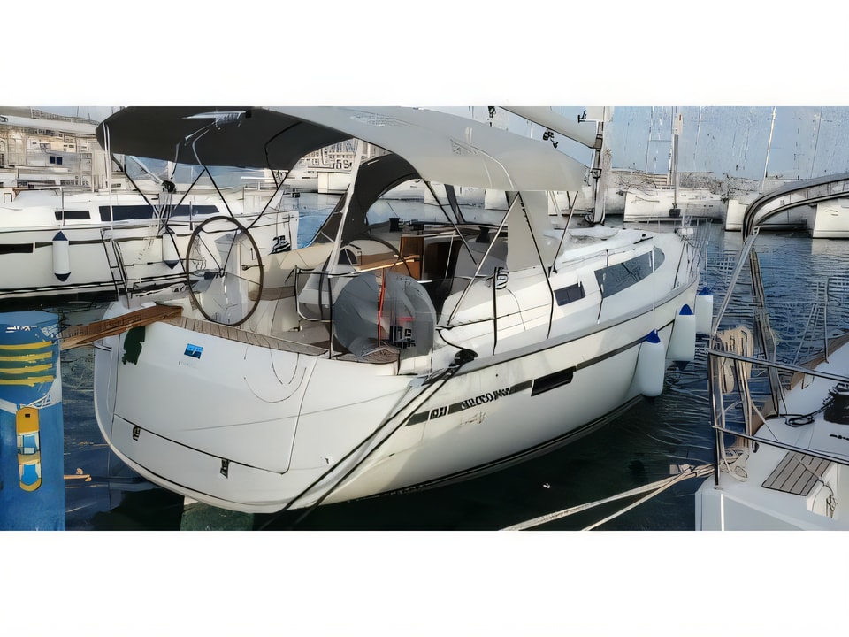 Exterior overview of Bavaria 37 Cruiser sail boat for charter from Sukosan Marina Dalmacija in the Zadar sailing area Croatia