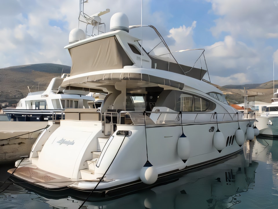 Exterior overview of Elegance 60 Fly motoryacht for charter from Krk Marina Punat in the Istria / Kvarner sailing area Croatia