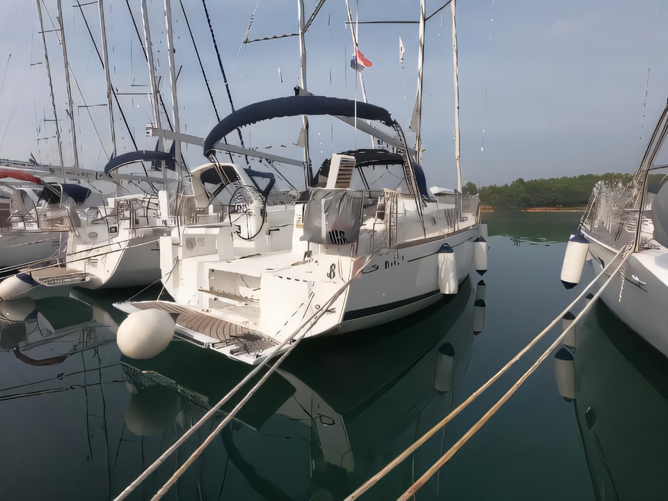 Exterior overview of Oceanis 35.1 sail boat for charter from Marina Medulin in the Istria / Kvarner sailing area Croatia