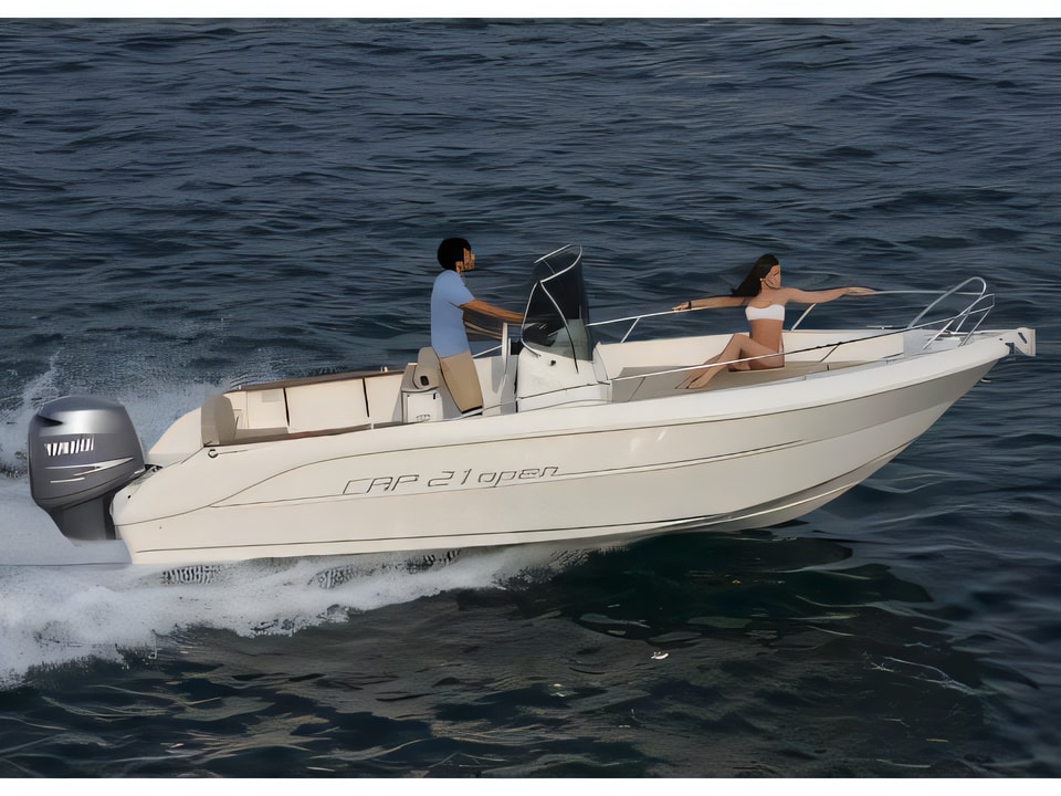 Exterior overview of Capelli 21 motor boat for charter from Pula Tehnomont Marina Veruda in the Istria / Kvarner sailing area Croatia