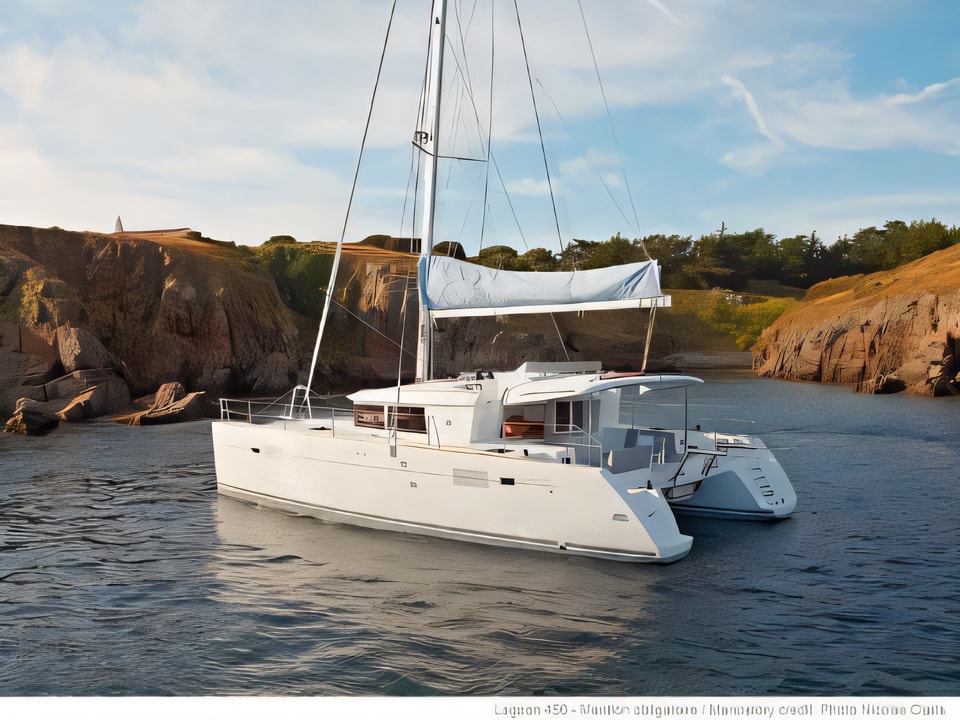 Lagoon 450F catamaran for charter from Dubrovnik / Marina Frapa Dubrovnik Dubrovnik / Montenegro sailing area Croatia