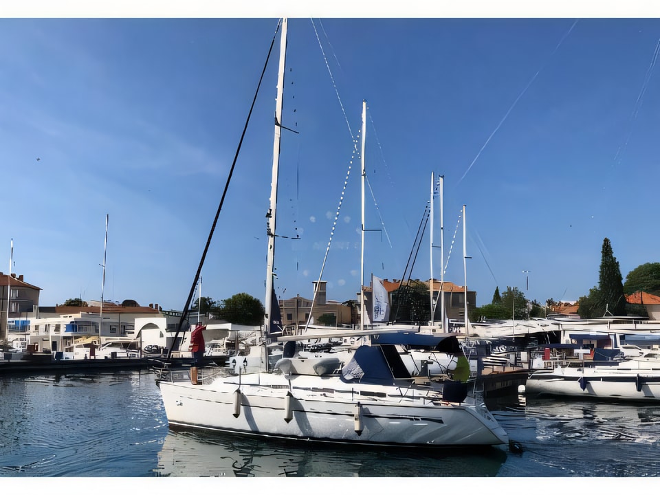 Exterior overview of Bavaria 32 sail boat for charter from Zadar Marina in the Kornati sailing area Croatia