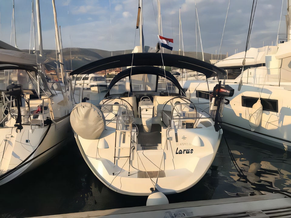 Exterior overview of Sun Odyssey 40.3 sail boat for charter from Pula ACI Marina in the Istria / Kvarner sailing area Croatia