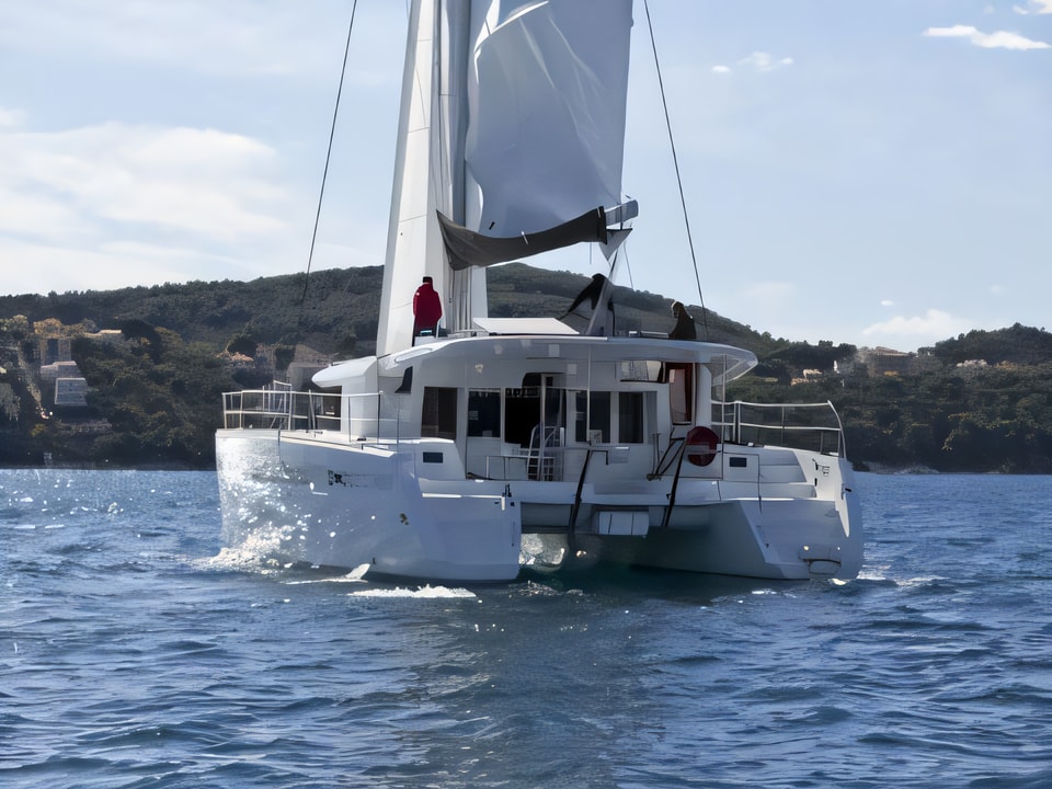 Lagoon 450 Flybridge catamaran for charter in Croatia