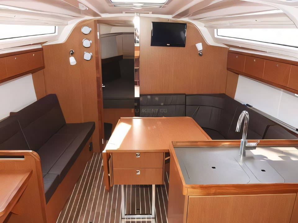 Interior of Bavaria Cruiser 37 - 2 cab sail boat with 2 cabins Croatia yacht charter