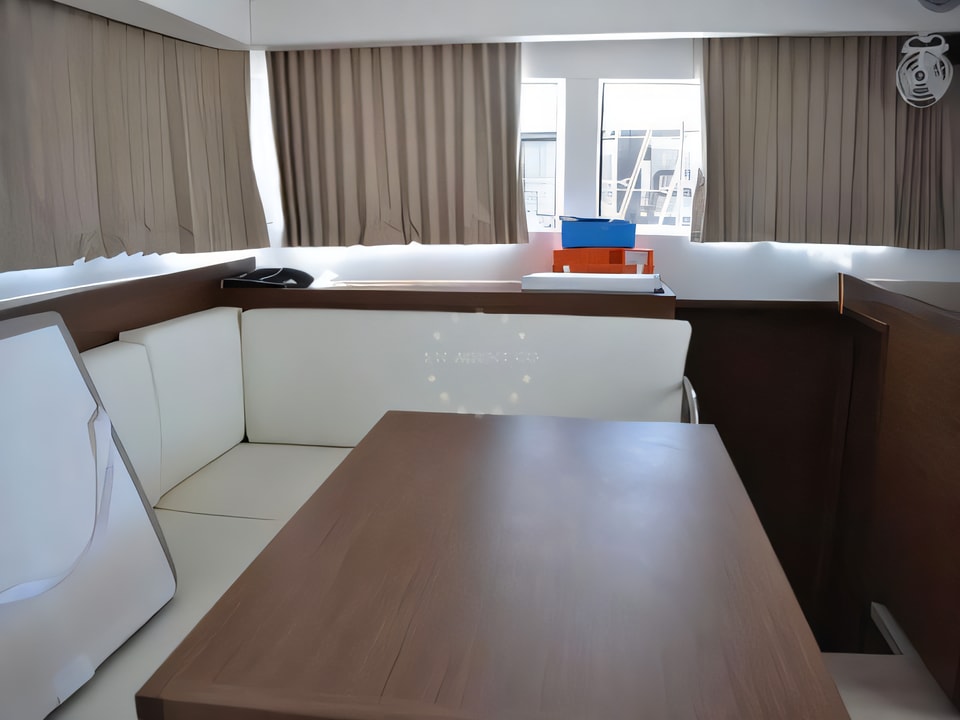 Lagoon 450 Flybridge yacht photo Croatia charter