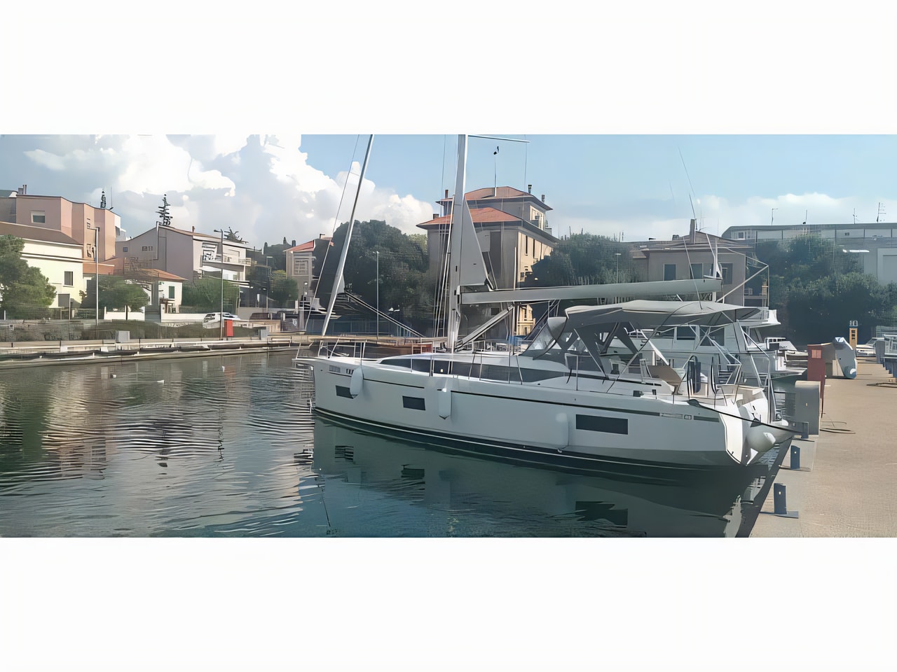 Exterior overview of Bavaria C38 (2 heads) sail boat for charter from Zadar Marina Zadar in the Zadar sailing area Croatia