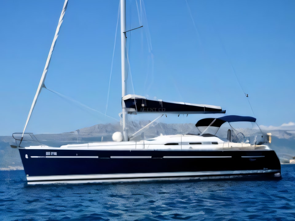 Exterior overview of Oceanis 393 Clipper sail boat for charter from Kastela Gomilica Marina in the Sibenik sailing area Croatia