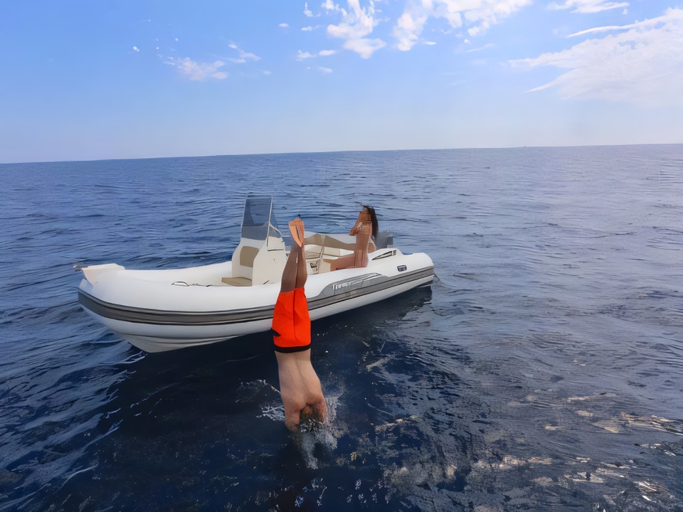Layout of TEMPEST 570 + Honda 135 motor boat with 0 cabins Croatia yacht charter