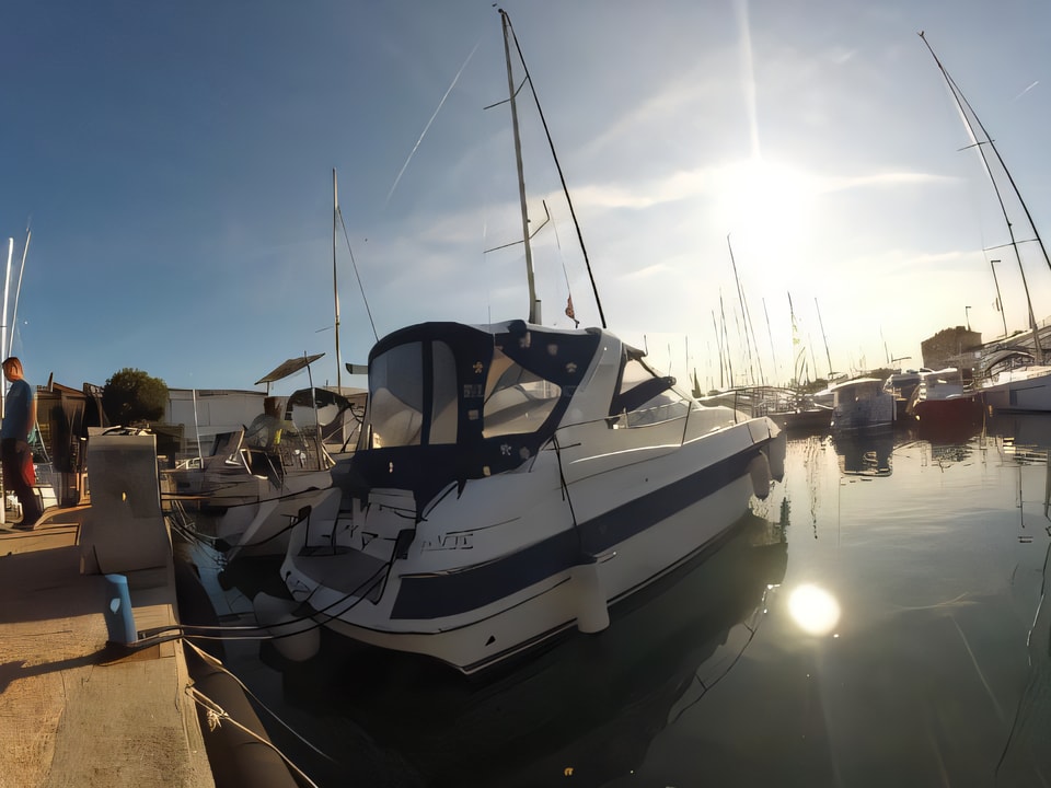 Bavaria 32 Sport motor boat for charter from Zadar / Marina Zadar Zadar sailing area Croatia