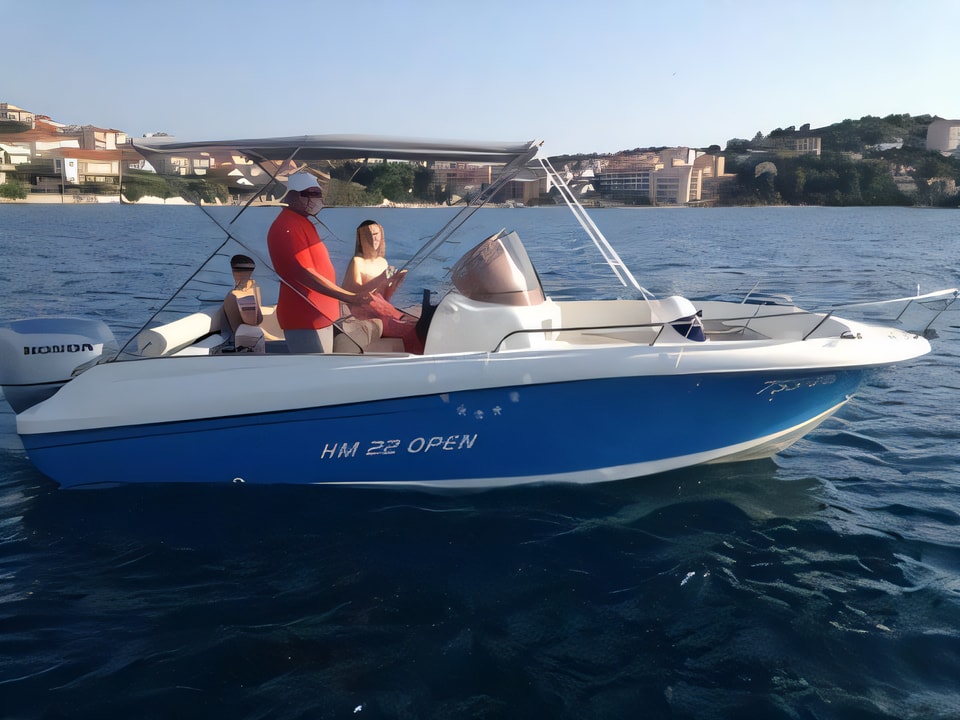 Exterior overview of HM 22 Fly motor boat for charter from SCT Marina Trogir in the Split sailing area Croatia