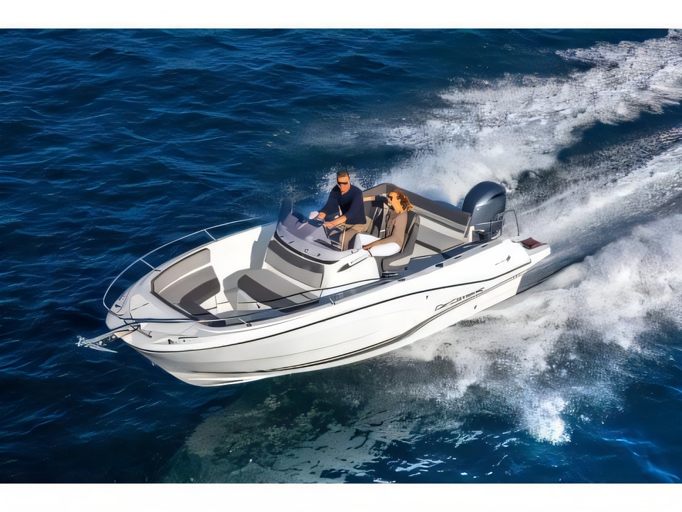 Exterior overview of Jeanneau Cap Camarat 6.5 CC motor boat for charter from Pula Tehnomont Marina Veruda in the Istria / Kvarner sailing area Croatia