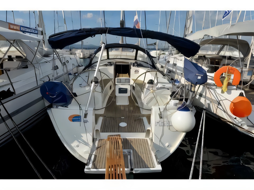 Exterior overview of Bavaria 40 Cruiser sail boat for charter from Pirovac in the Sibenik sailing area Croatia