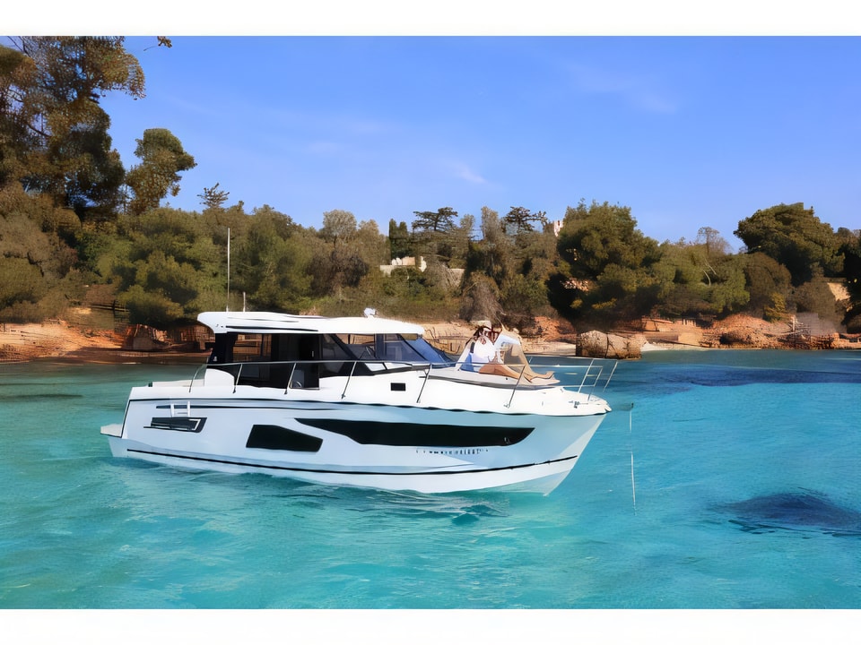 Exterior overview of Jeanneau Merry Fisher 1095 motor boat for charter from Marina Medulin in the Istria / Kvarner sailing area Croatia