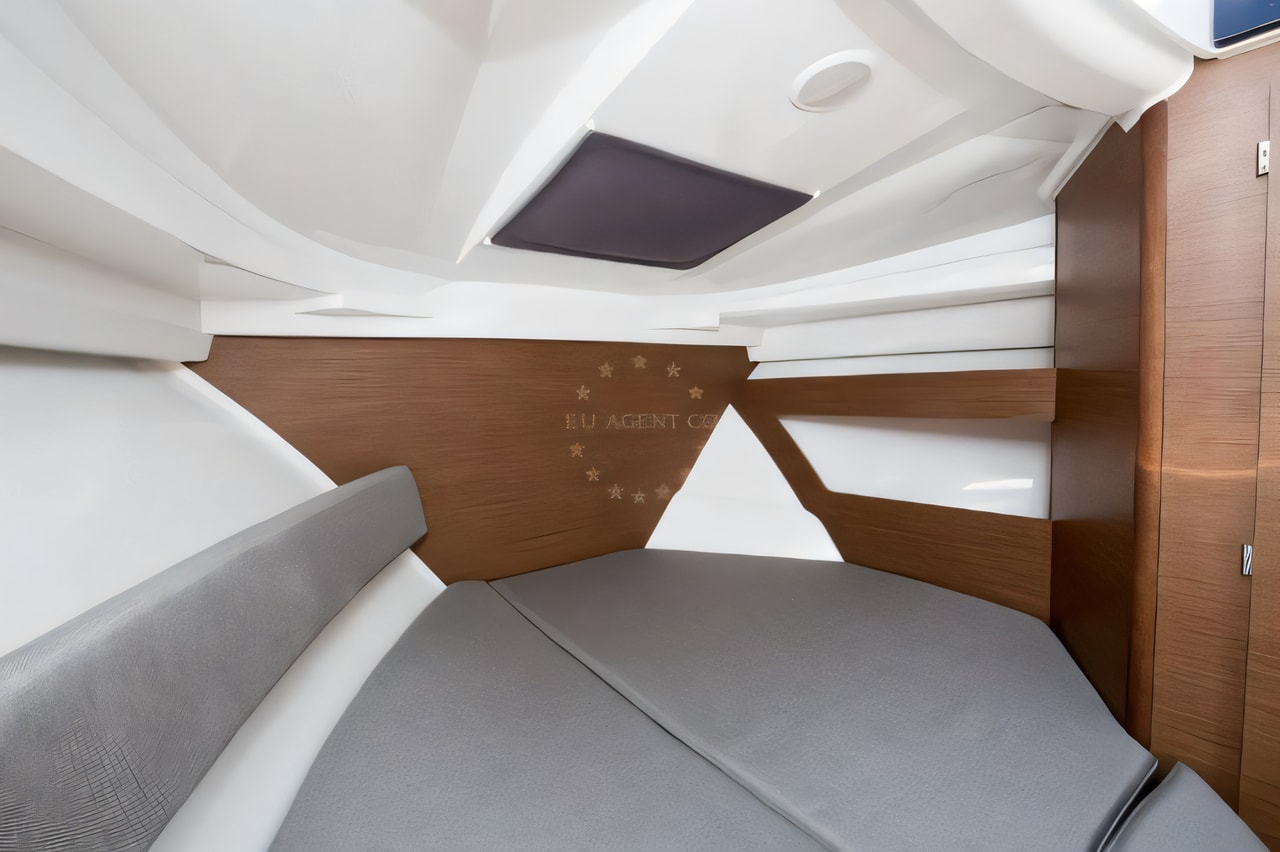Layout of Merry Fisher 795 motor boat with 1 cabins Croatia yacht charter