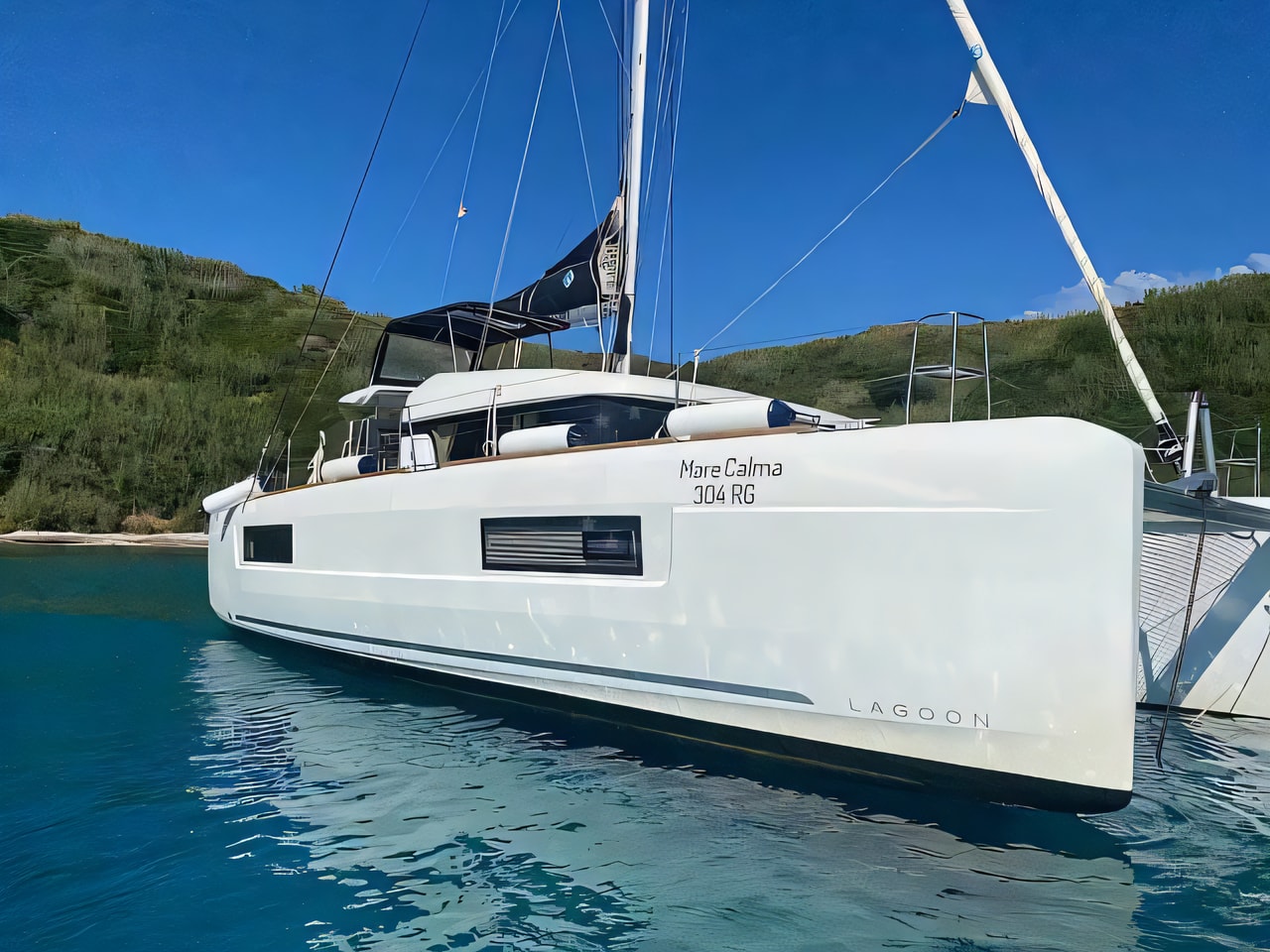 Exterior overview of Lagoon 40 catamaran for charter from Pula Tehnomont Marina Veruda in the Istria / Kvarner sailing area Croatia
