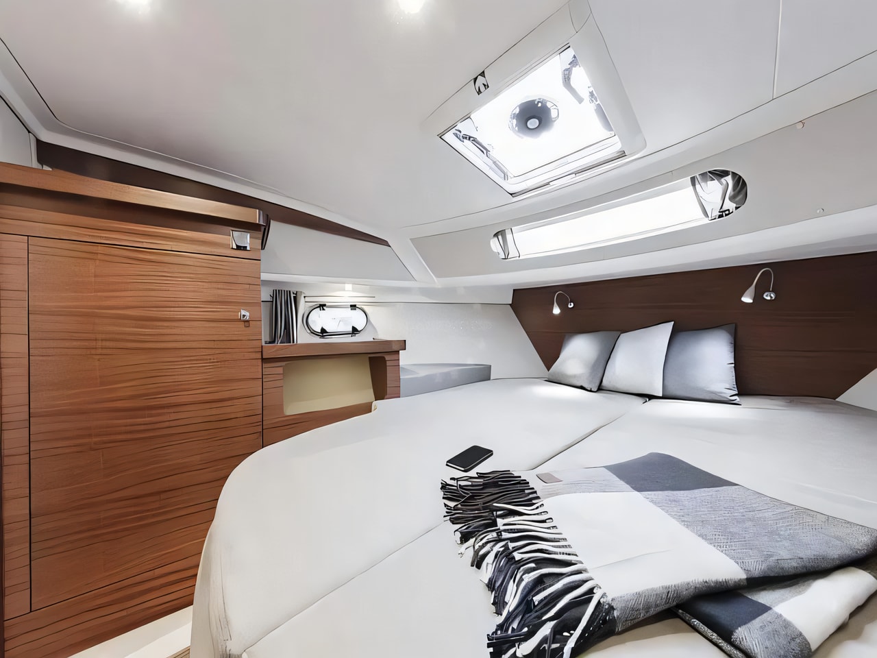 Nimbus 365 Coupe yacht layout 2 cabins Croatia charter