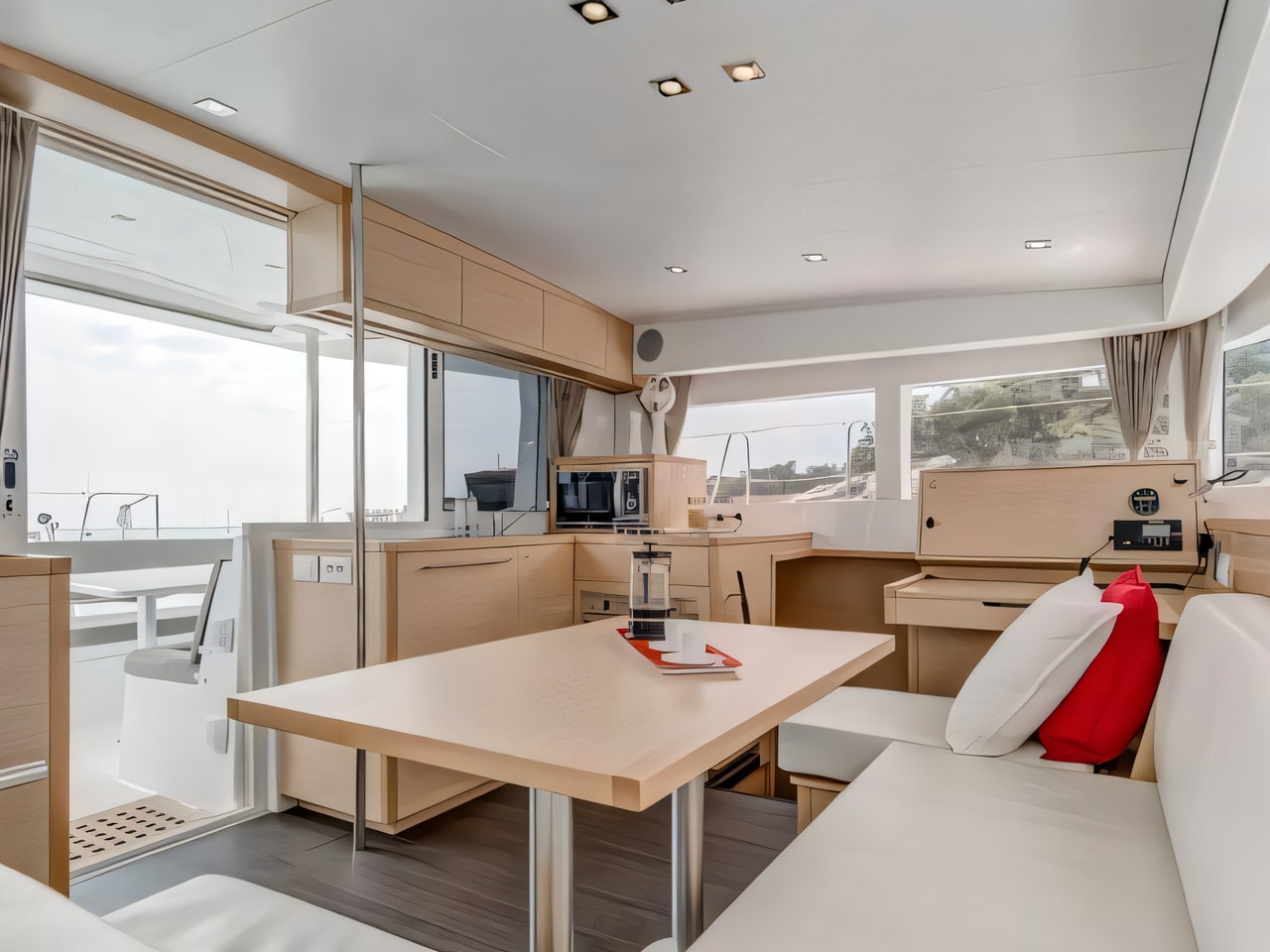 Layout of Lagoon 40 catamaran with 6 cabins Croatia yacht charter