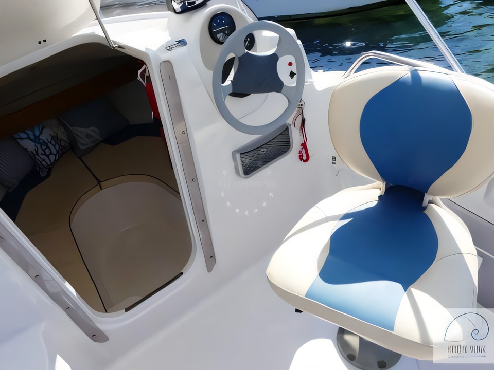 Passport 430 cabin interior layout with 1 cabin, Croatia charter