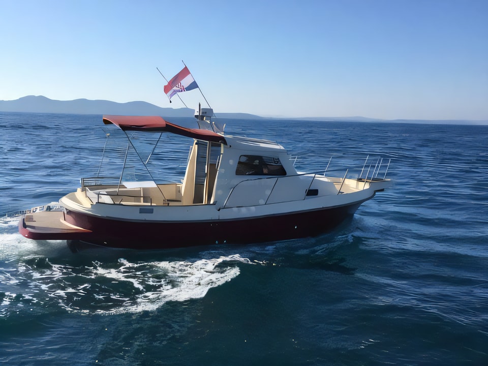 Exterior overview of Damor 700 motor boat for charter from Zadar Marina Zadar in the Zadar sailing area Croatia