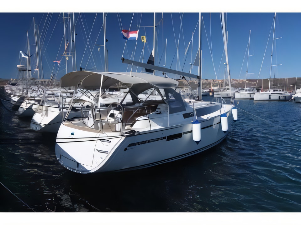 Exterior overview of Bavaria Cruiser 34 sail boat for charter from Krk Marina Punat in the Istria / Kvarner sailing area Croatia