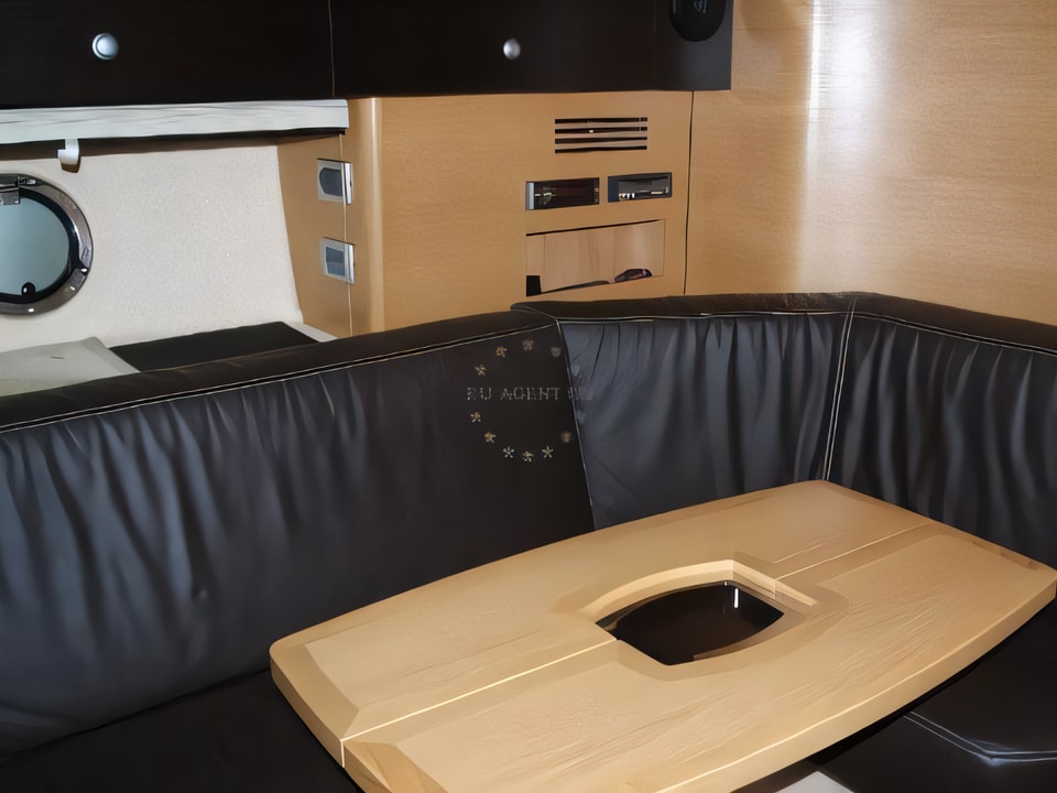 Cranchi 43 IPS motor boat for charter in Punat, Krk / Marina Punat Istria / Kvarner sailing area Croatia