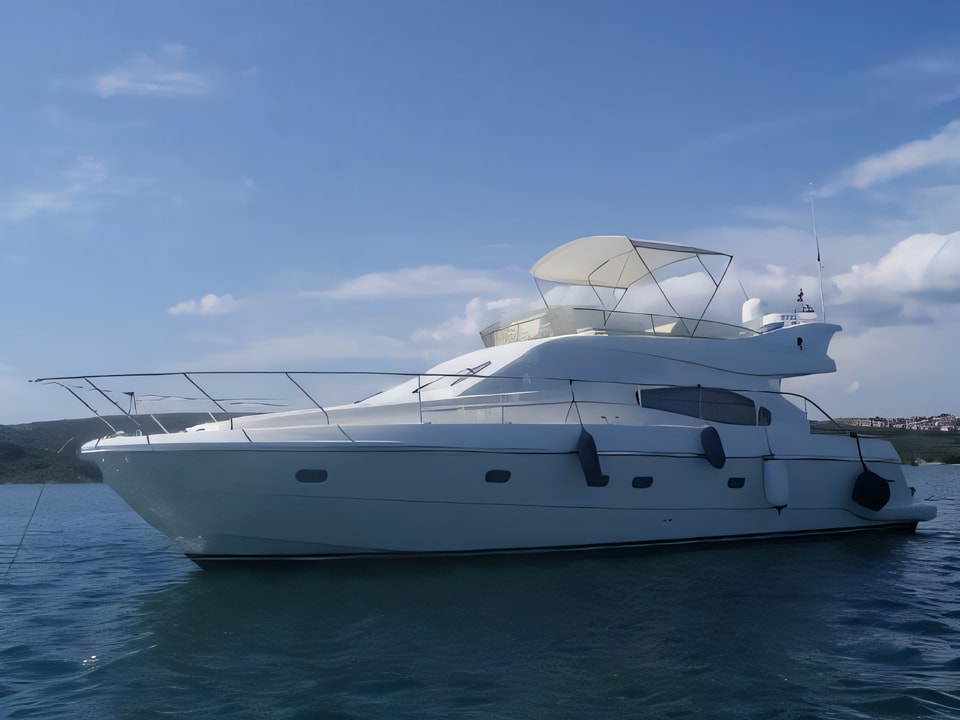 Exterior overview of Ferretti 460 motoryacht for charter from Krk Marina Punat in the Istria / Kvarner sailing area Croatia