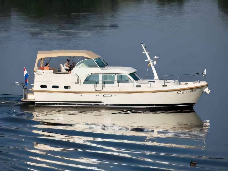 Exterior overview of Linssen GS 40.0 AC motor boat for charter from SCT Marina Trogir in the Split sailing area Croatia