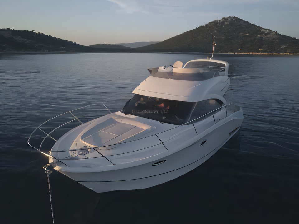 Exterior overview of Antares 36 motor boat for charter from Seget Donji Marina Baotic in the Split sailing area Croatia