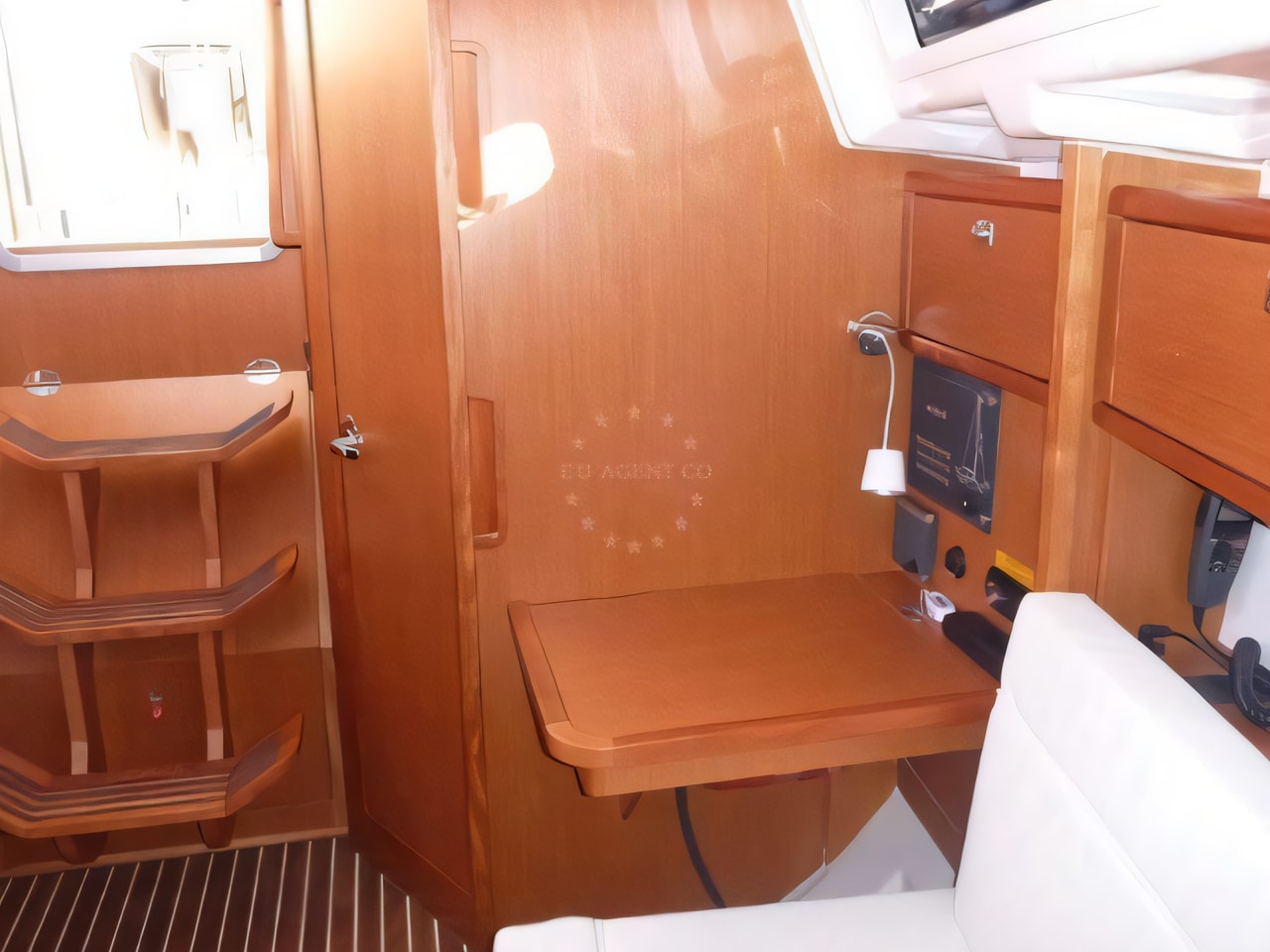 Layout of Bavaria 33 Cruiser sail boat with 2 cabins Croatia yacht charter