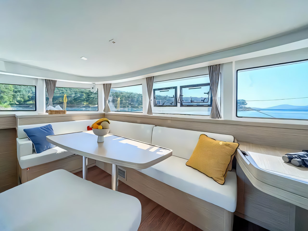 Layout of Lagoon 42 catamaran with 6 cabins Croatia yacht charter